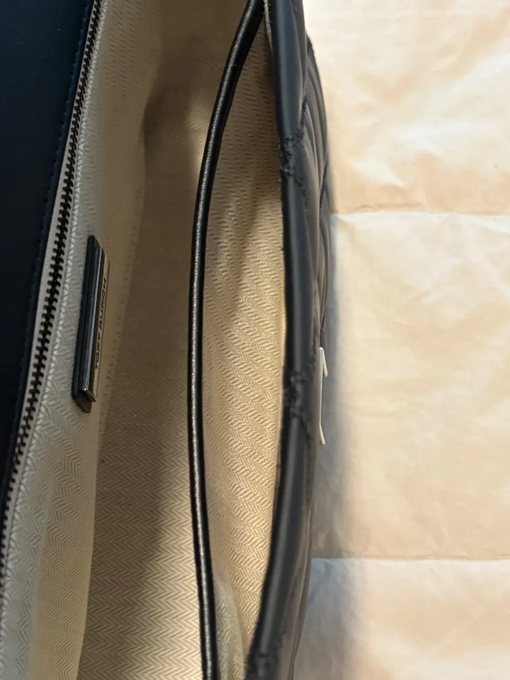 Tory Burch Matte Willa Handbag Bag Black Large